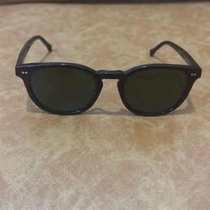 Gloss Black Electric Oak model sunglasses